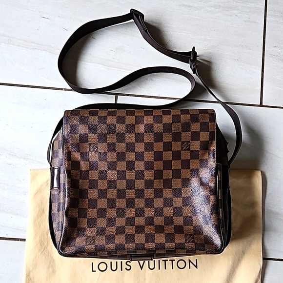 Louis Vuitton Damier Ebne Naviglio Crossbody Bag w/Dustbag - Picture 1 of 16